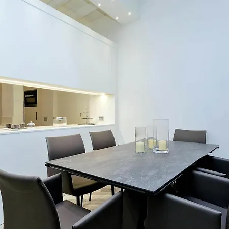 Holiday home Northern Sanctuary Madrid